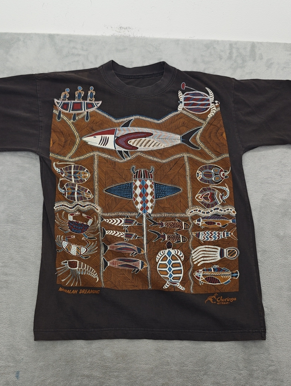 Nawalah dreaming Churinga Australia tribal animal print t-shirt Size L